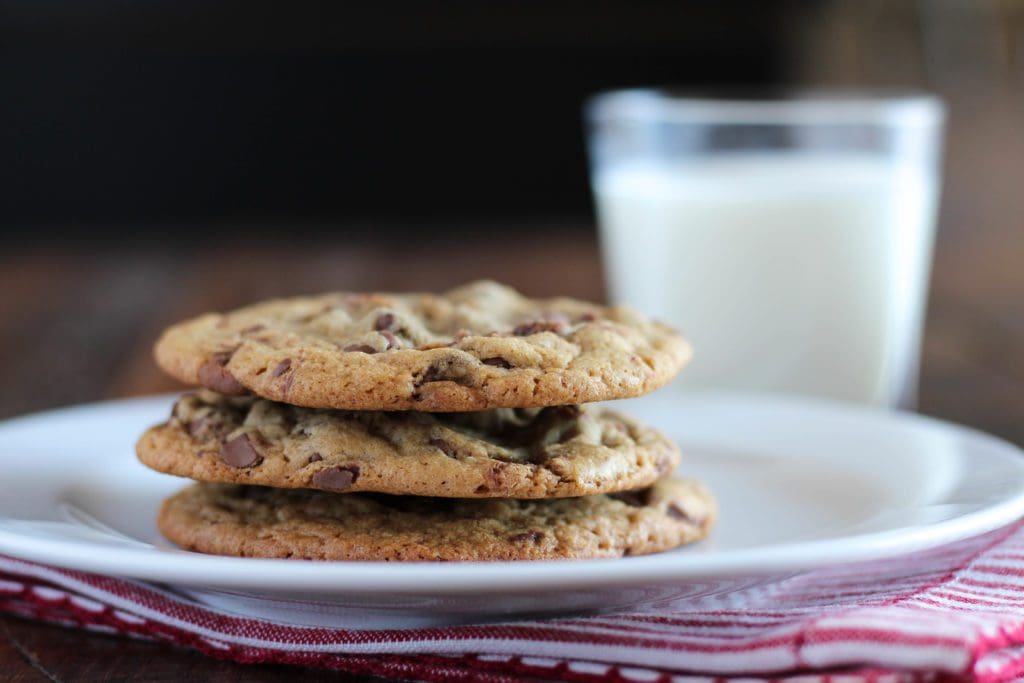 brown butter chocolate chip cookie with rolos