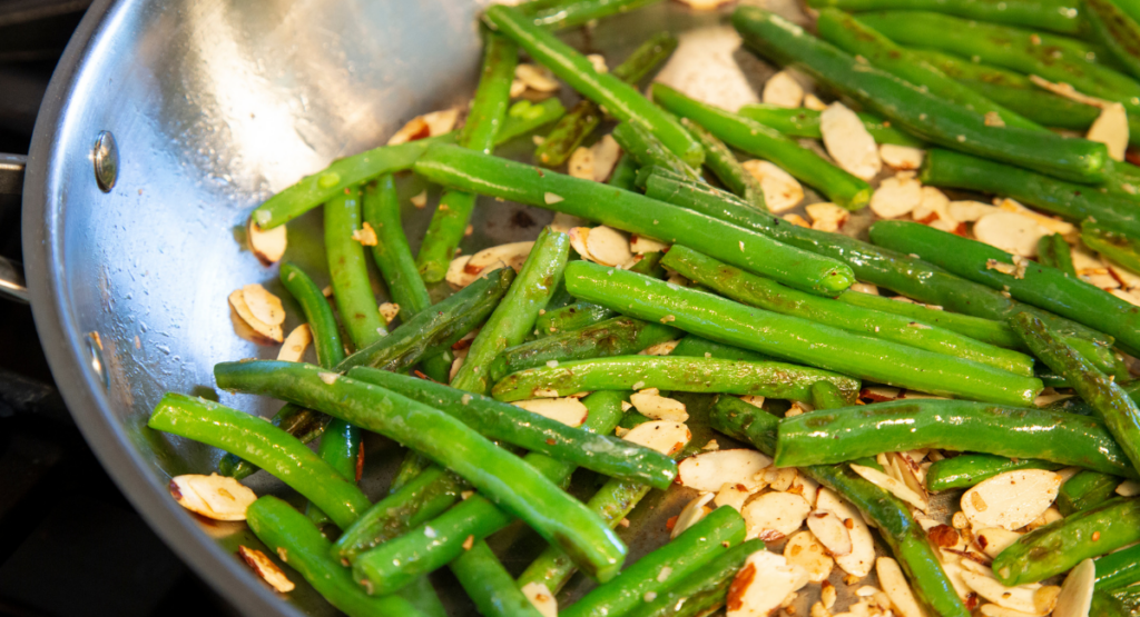 green beans with almonds